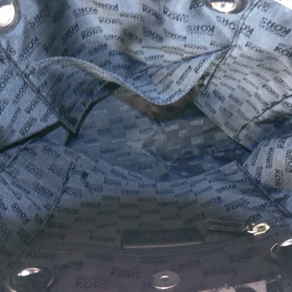 LKNW(No Call Outs) Michael Kors Jet Set Signature Canvas Lg.Tote W/Leather Trim - Picture 14 of 16